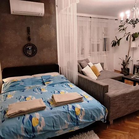 Belvarosi Studio Apartman Дьєр Екстер'єр фото